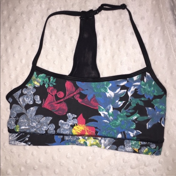 bebe Tops - Bebe floral sports bra